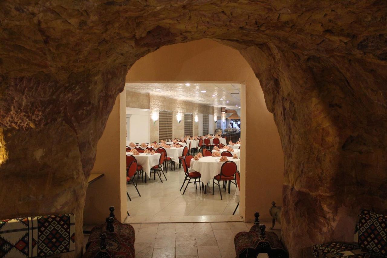 Edom Hotel Wadi Musa Ngoại thất bức ảnh